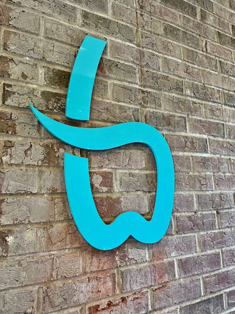 Bastien dental care logo
